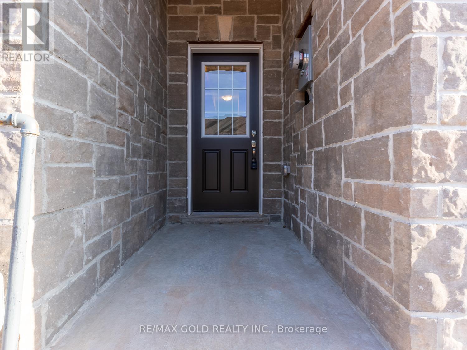 93 Pinot Crescent, Hamilton, Ontario  L8E 0J9 - Photo 3 - X13684846
