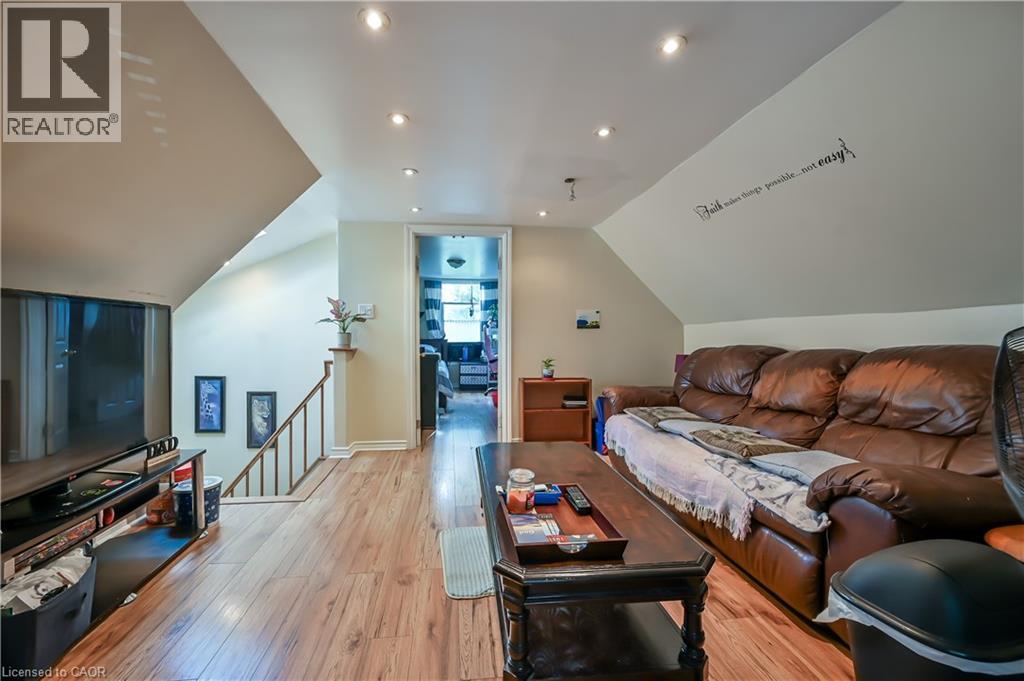 139 Balsam Avenue S, Hamilton, Ontario  L8M 3B6 - Photo 16 - 40785420