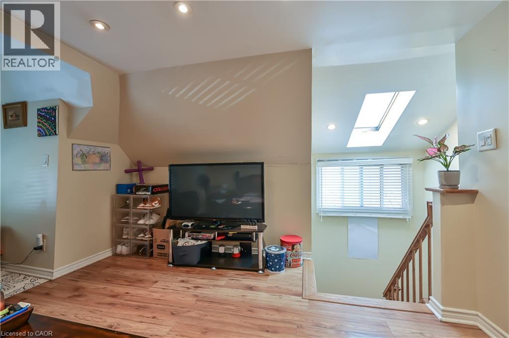 139 Balsam Avenue S, Hamilton, Ontario  L8M 3B6 - Photo 17 - 40785420