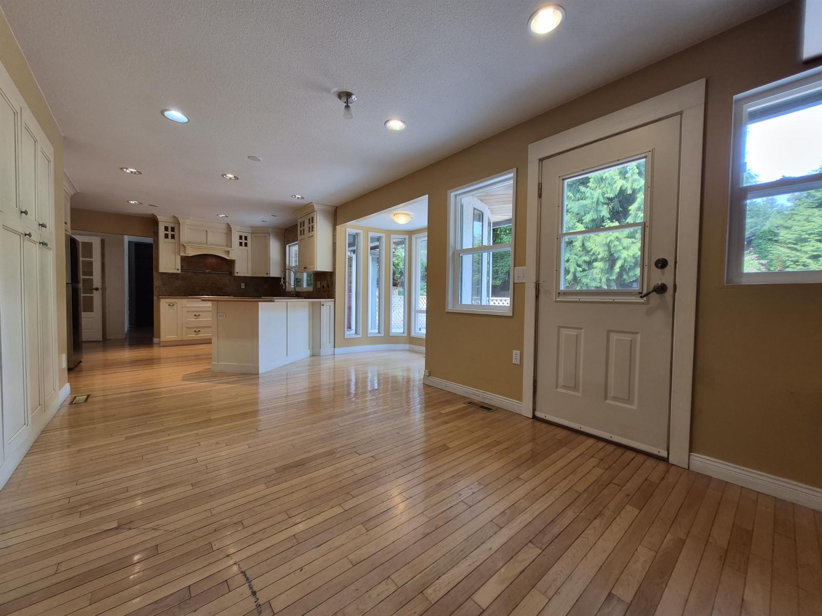 13521 19 Avenue, Surrey, British Columbia  V4A 6B3 - Photo 9 - R3155580