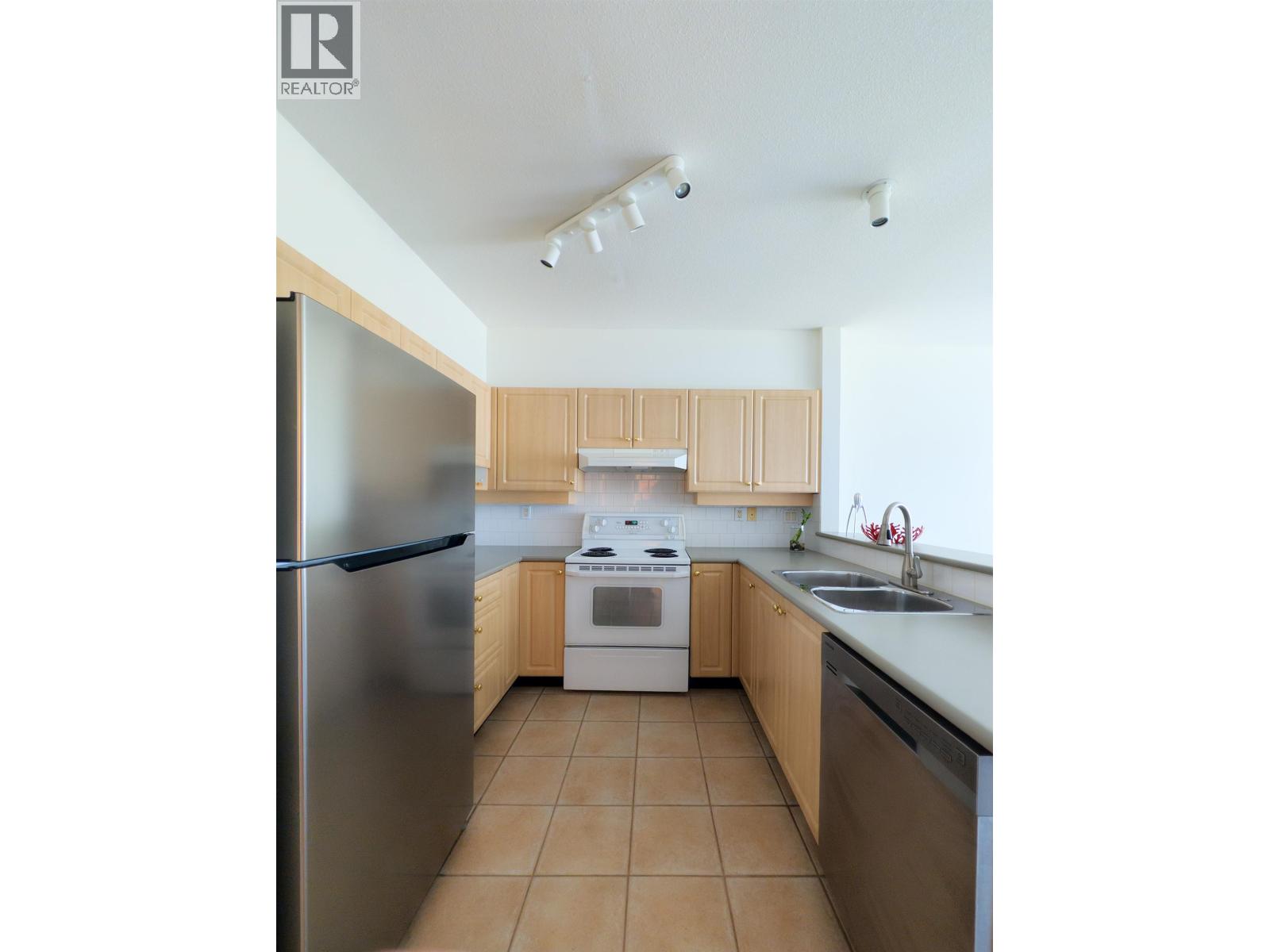 422 3629 Deercrest Drive, North Vancouver, British Columbia  V7G 2S9 - Photo 9 - R3141891