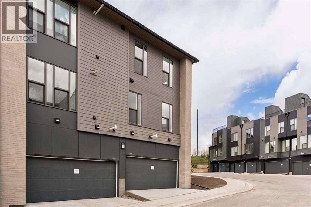 605 Sovereign Common SW, Calgary, Alberta  T3C 3Y3 - Photo 40 - A2298259