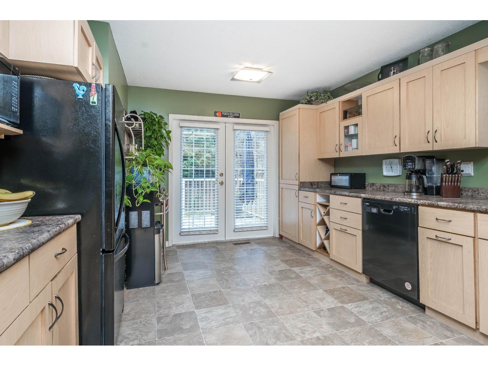 8062 138 Street, Surrey, British Columbia V3W 8P9 - Photo 11 - R3156437