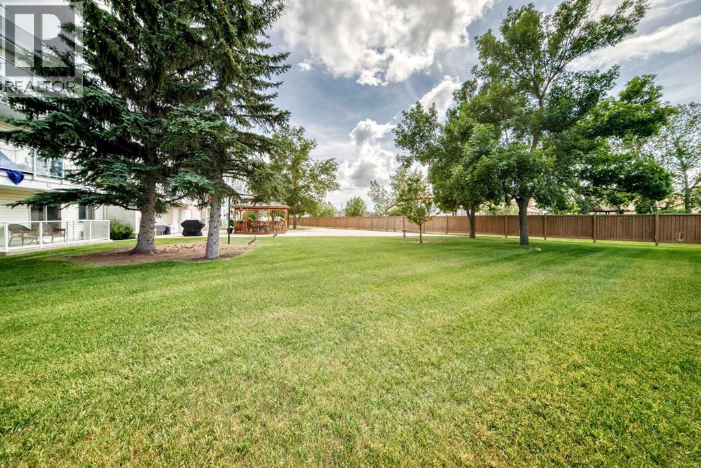 307, 309 Woodside Drive NW, Airdrie, Alberta  T4B 2E7 - Photo 40 - A2330737