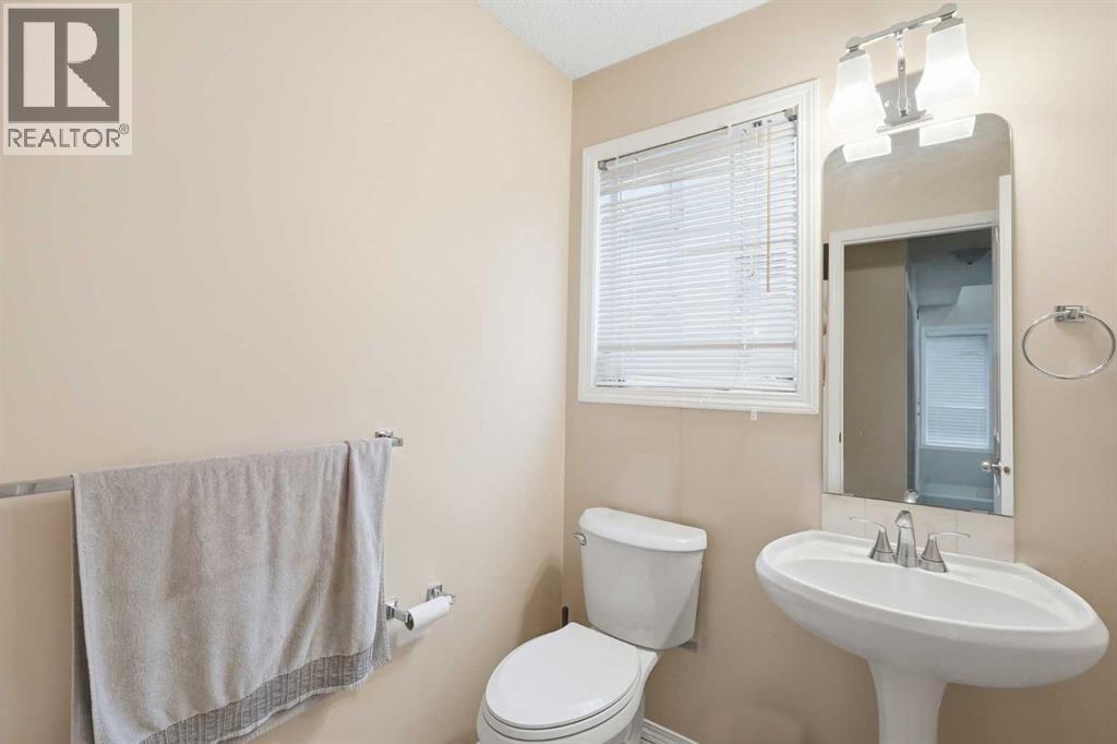 52 Douglas Glen Crescent SE, Calgary, Alberta  T2Z 3M6 - Photo 14 - A2337427
