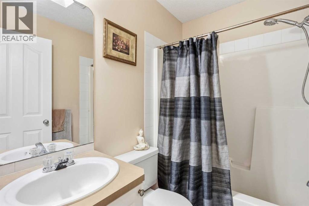 52 Douglas Glen Crescent SE, Calgary, Alberta  T2Z 3M6 - Photo 22 - A2337427
