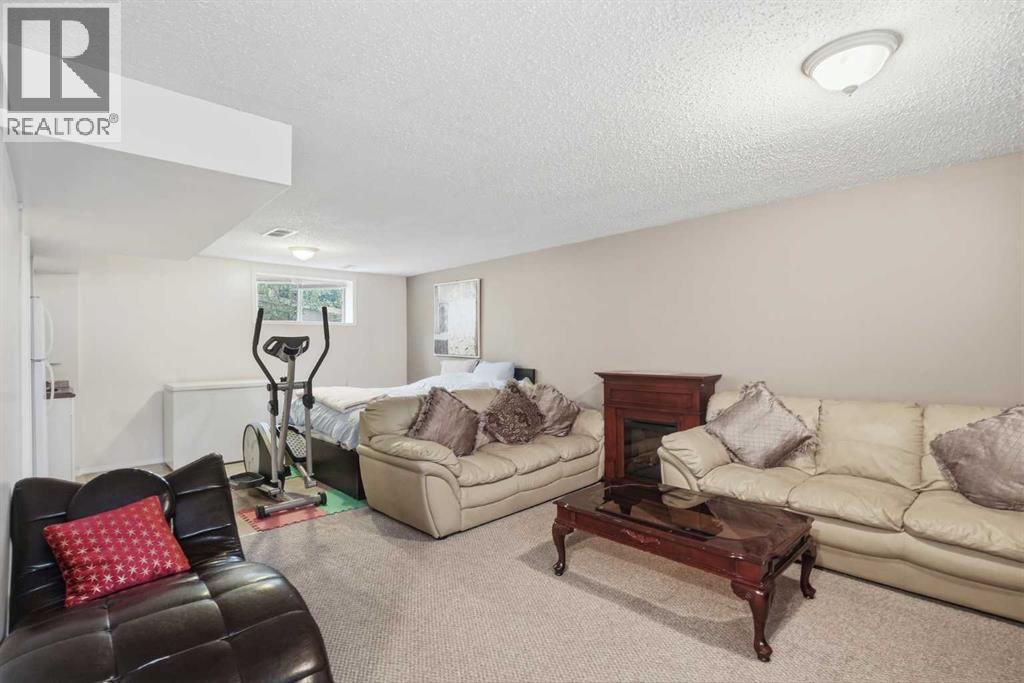52 Douglas Glen Crescent SE, Calgary, Alberta  T2Z 3M6 - Photo 23 - A2337427