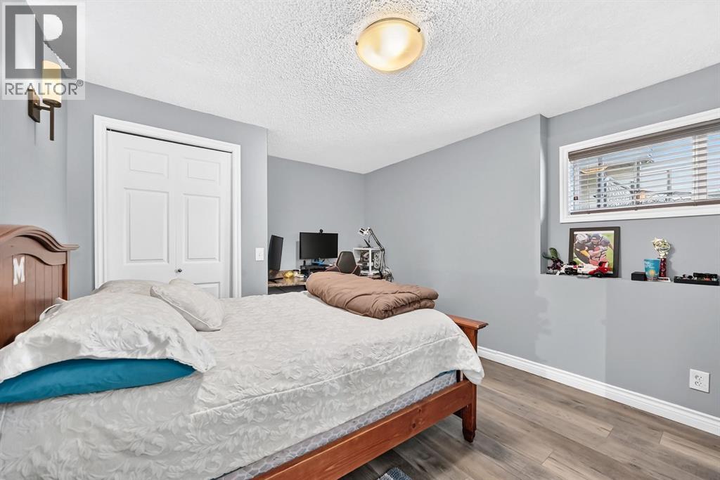 327 Sagewood Place SW, Airdrie, Alberta  T4B 3M8 - Photo 36 - A2317017