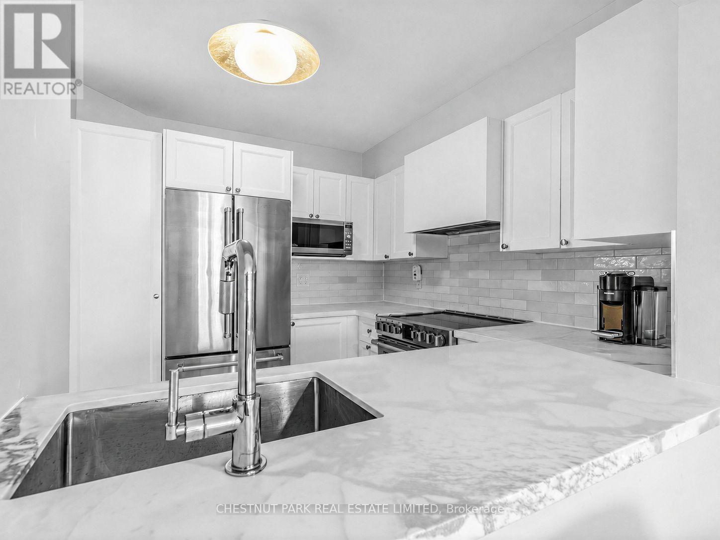 505 - 1 Balmoral Avenue, Toronto, Ontario  M4V 3B9 - Photo 10 - C13670184