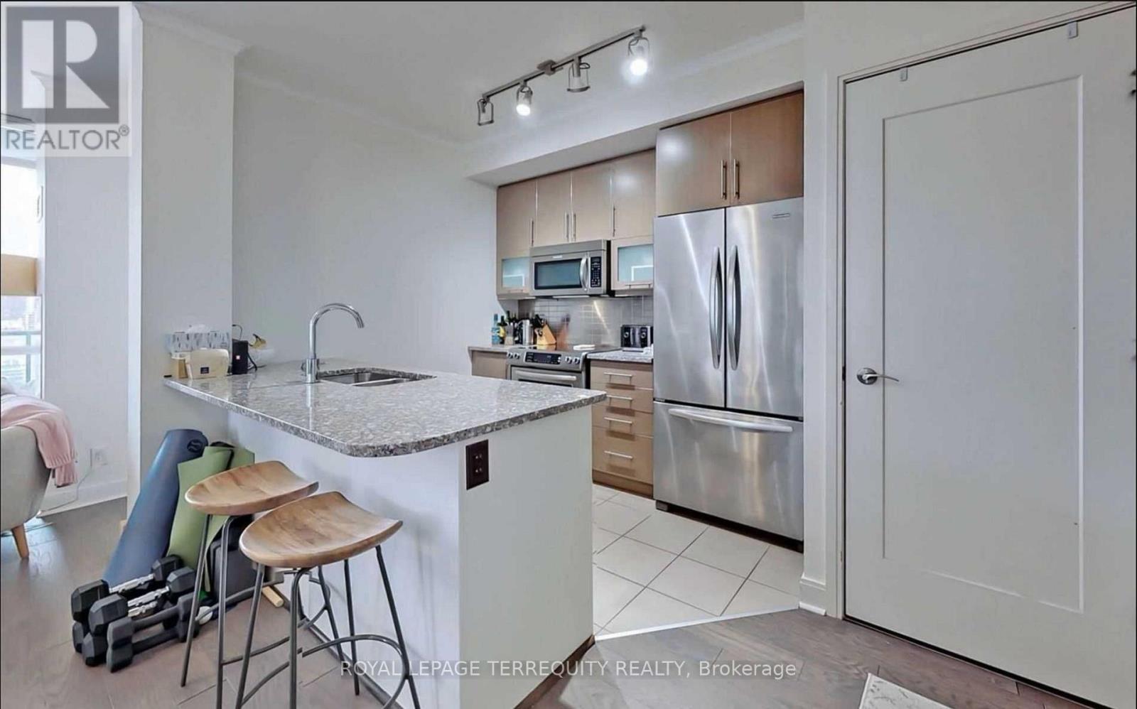 1502 - 825 Church Street, Toronto, Ontario  M4W 3Z4 - Photo 7 - C13670234