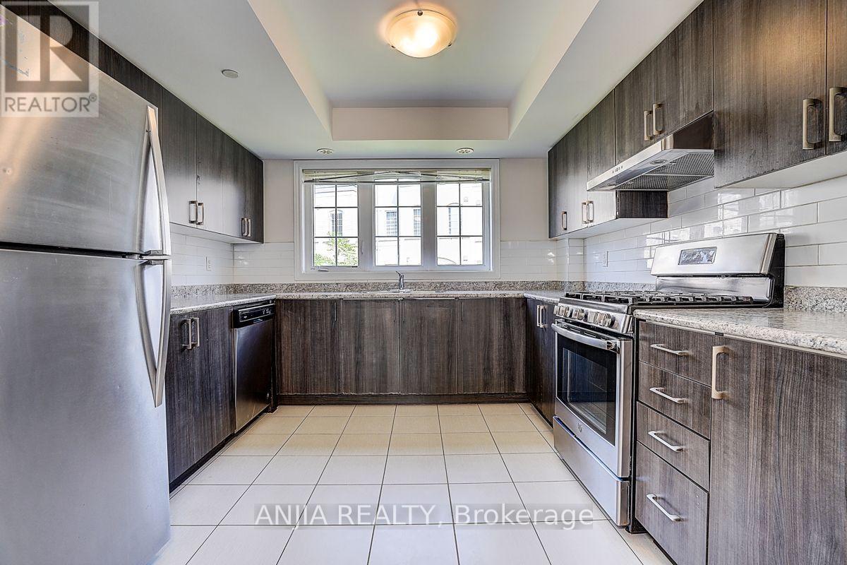 2641 Eaglesham Path, Oshawa, Ontario  L1L 0M7 - Photo 11 - E13670260
