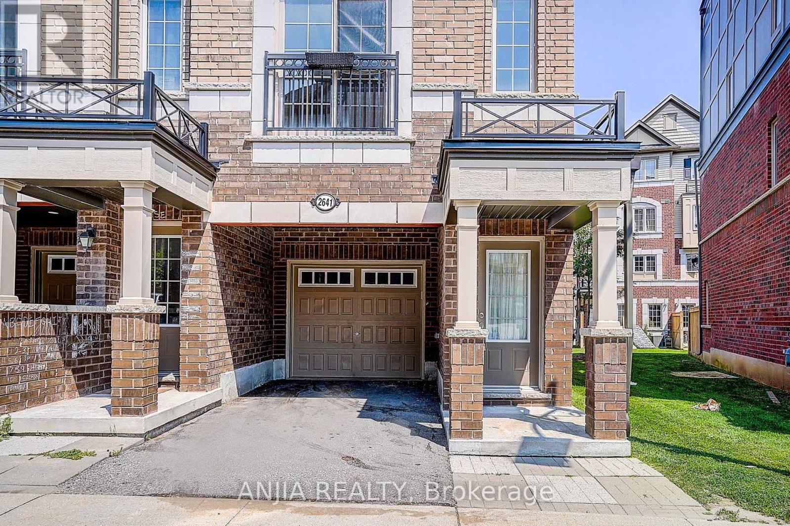 2641 Eaglesham Path, Oshawa, Ontario  L1L 0M7 - Photo 2 - E13670260
