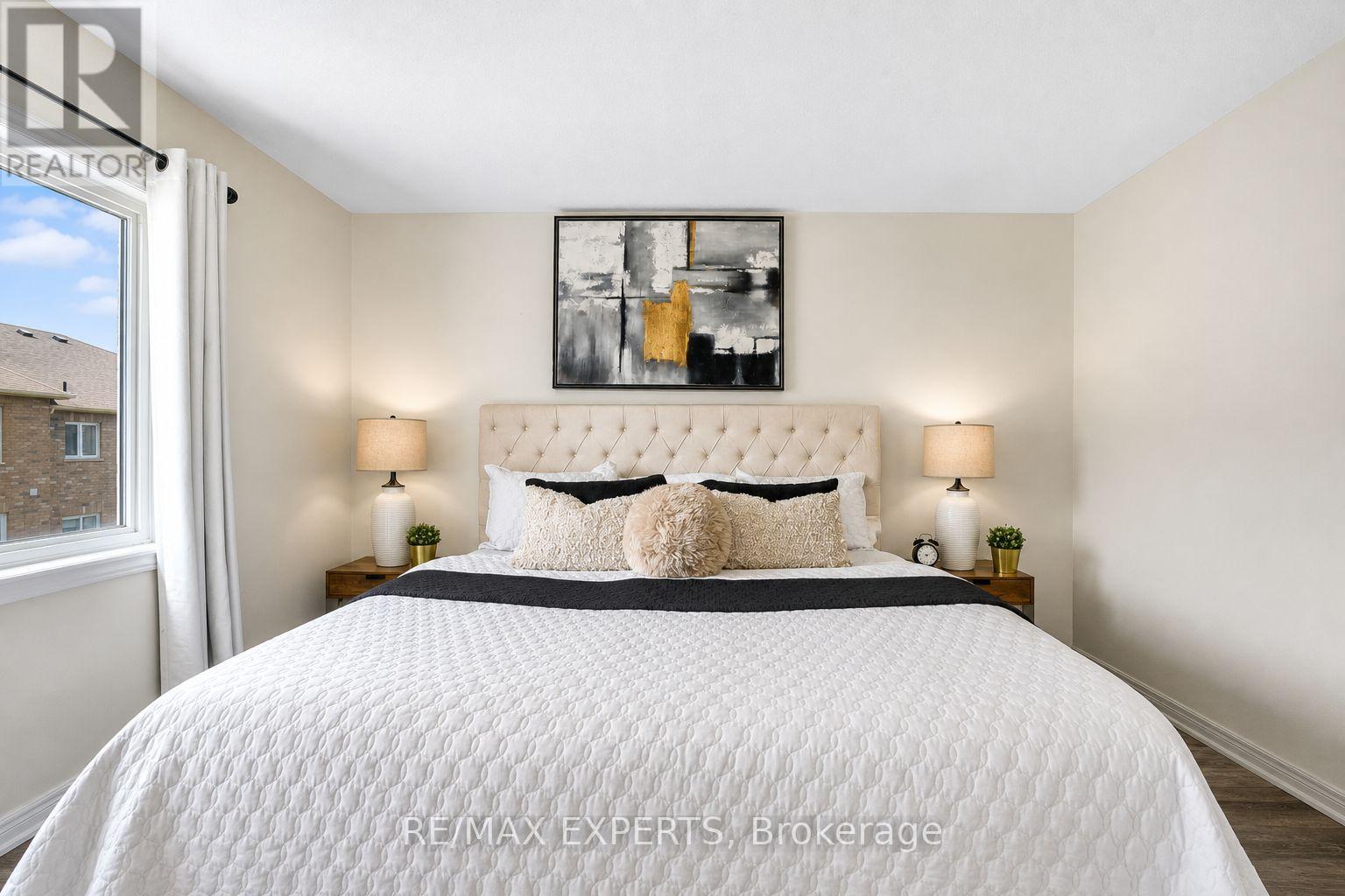136 Matthewson Avenue, Bradford West Gwillimbury, Ontario  L3Z 2A5 - Photo 15 - N13670194