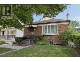 120 ELLINGTON DRIVE, Toronto, Ontario