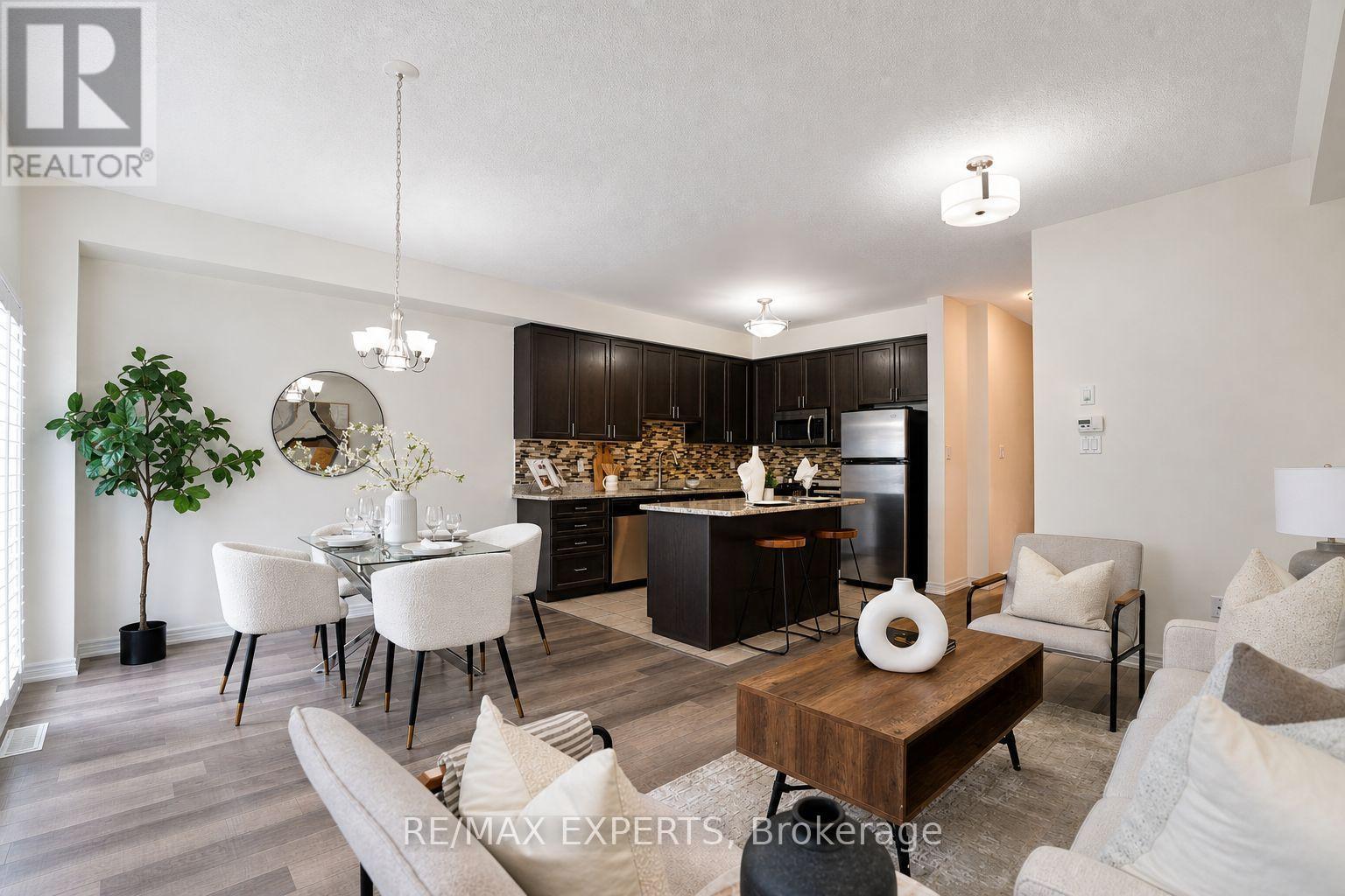 136 Matthewson Avenue, Bradford West Gwillimbury, Ontario  L3Z 2A5 - Photo 8 - N13670194