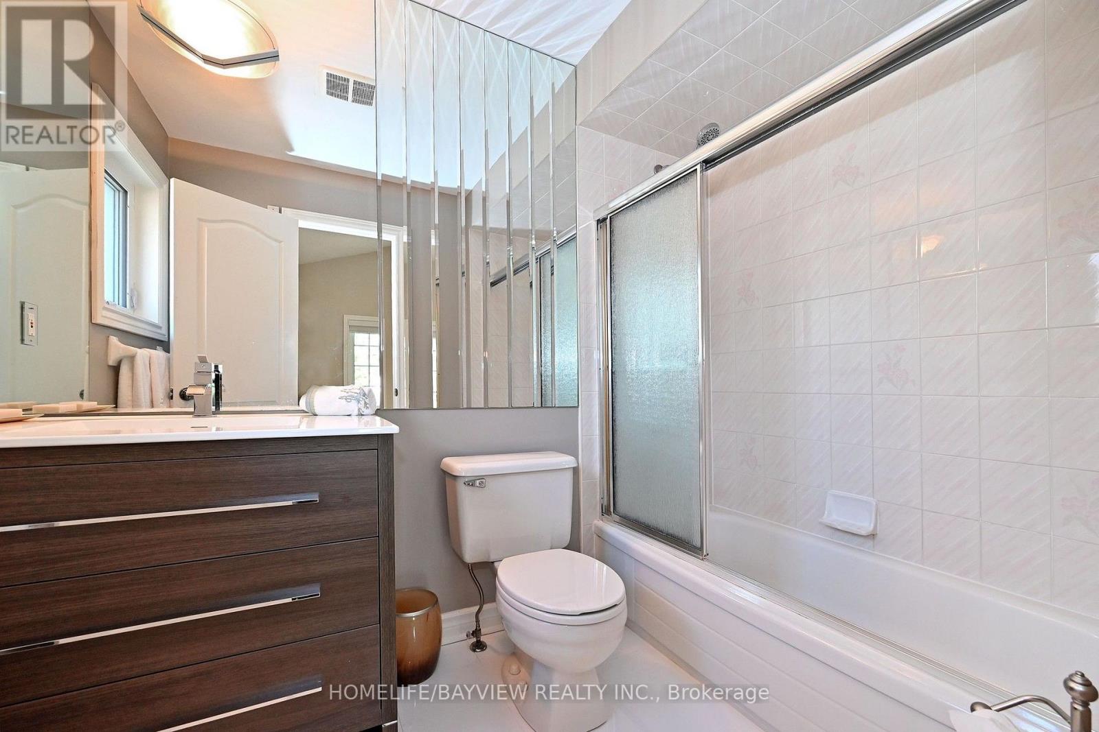 58 Thornbrook Court, Vaughan, Ontario  L4J 7X4 - Photo 40 - N13670198
