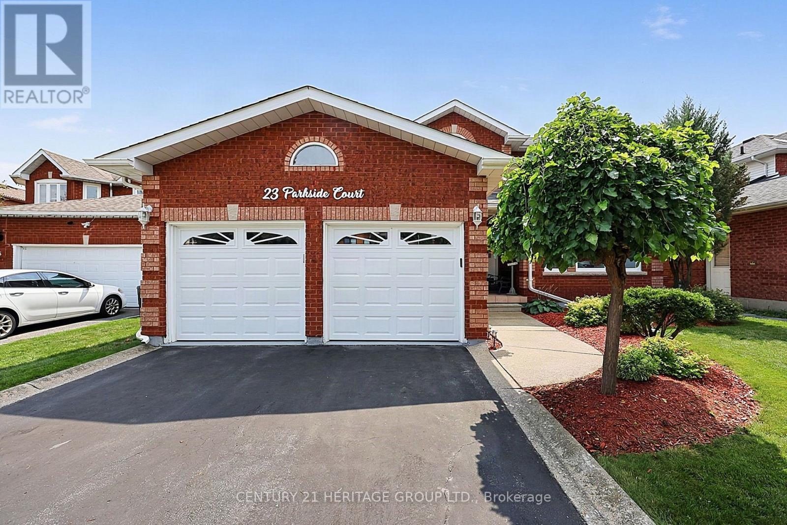 23 Parkside Court, Bradford West Gwillimbury, Ontario  L3Z 2Z9 - Photo 3 - N13670258