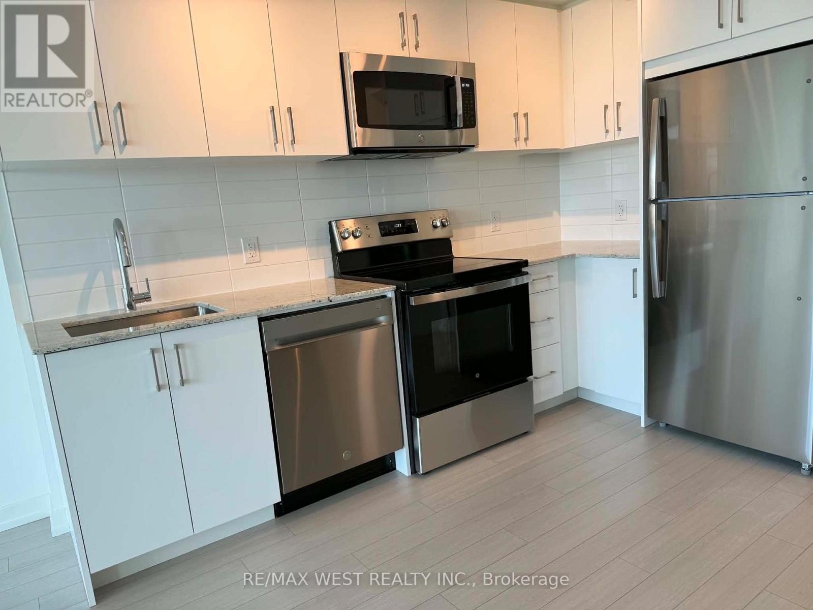 1301 - 4010 Eglinton Ave W Avenue, Toronto, Ontario  M9A 0G5 - Photo 8 - W13665150
