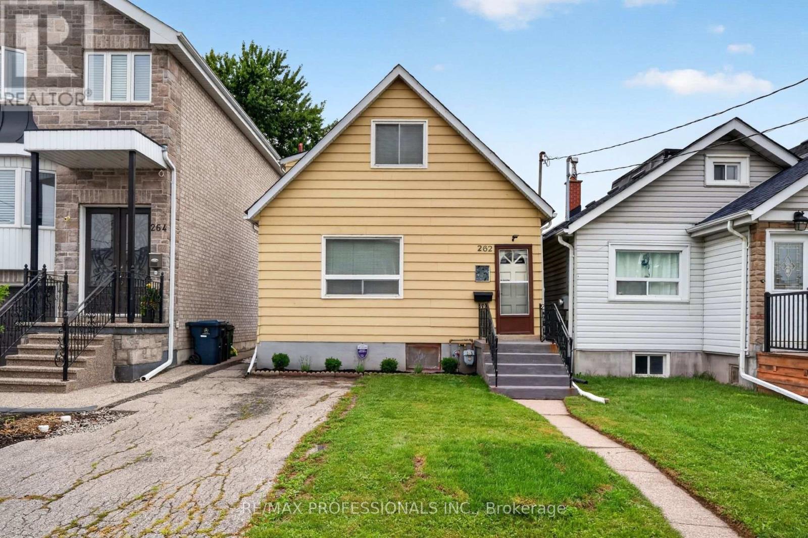 262 MELROSE STREET, Toronto, Ontario