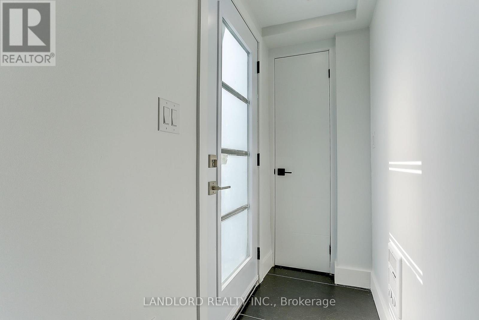 Lower - 71 Livingstone Avenue, Toronto, Ontario  M6E 2L7 - Photo 9 - W13670282