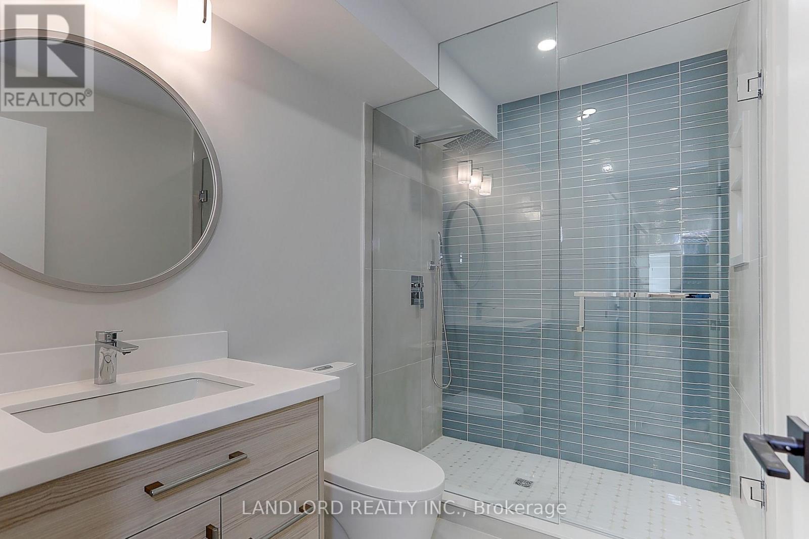Lower - 71 Livingstone Avenue, Toronto, Ontario  M6E 2L7 - Photo 30 - W13670282