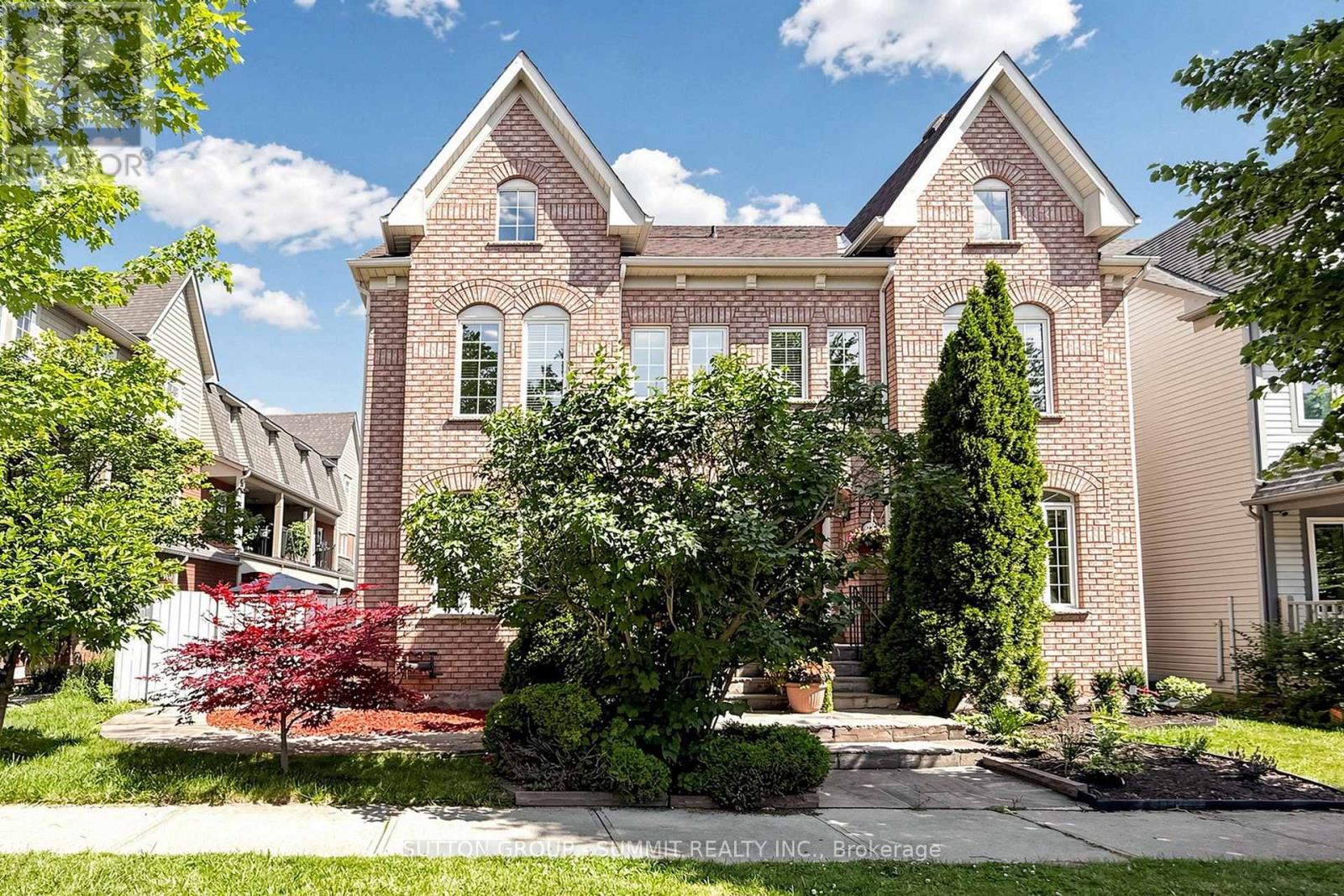 141 Gatwick Drive, Oakville, Ontario  L6H 6T7 - Photo 2 - W13670320