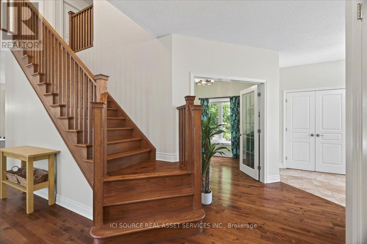 850 Teakwood Lane, London North, Ontario  N6H 0E5 - Photo 3 - X13670286