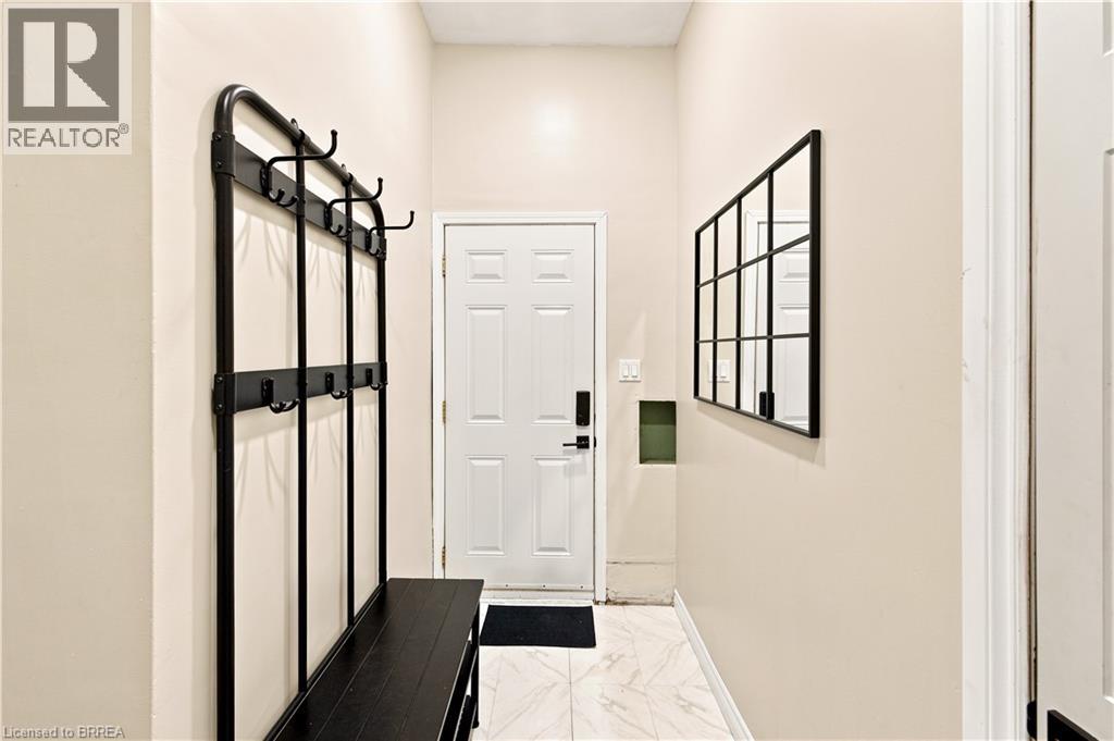 45 Argyle Avenue, Delhi, Ontario  N4B 1J4 - Photo 4 - 40849378