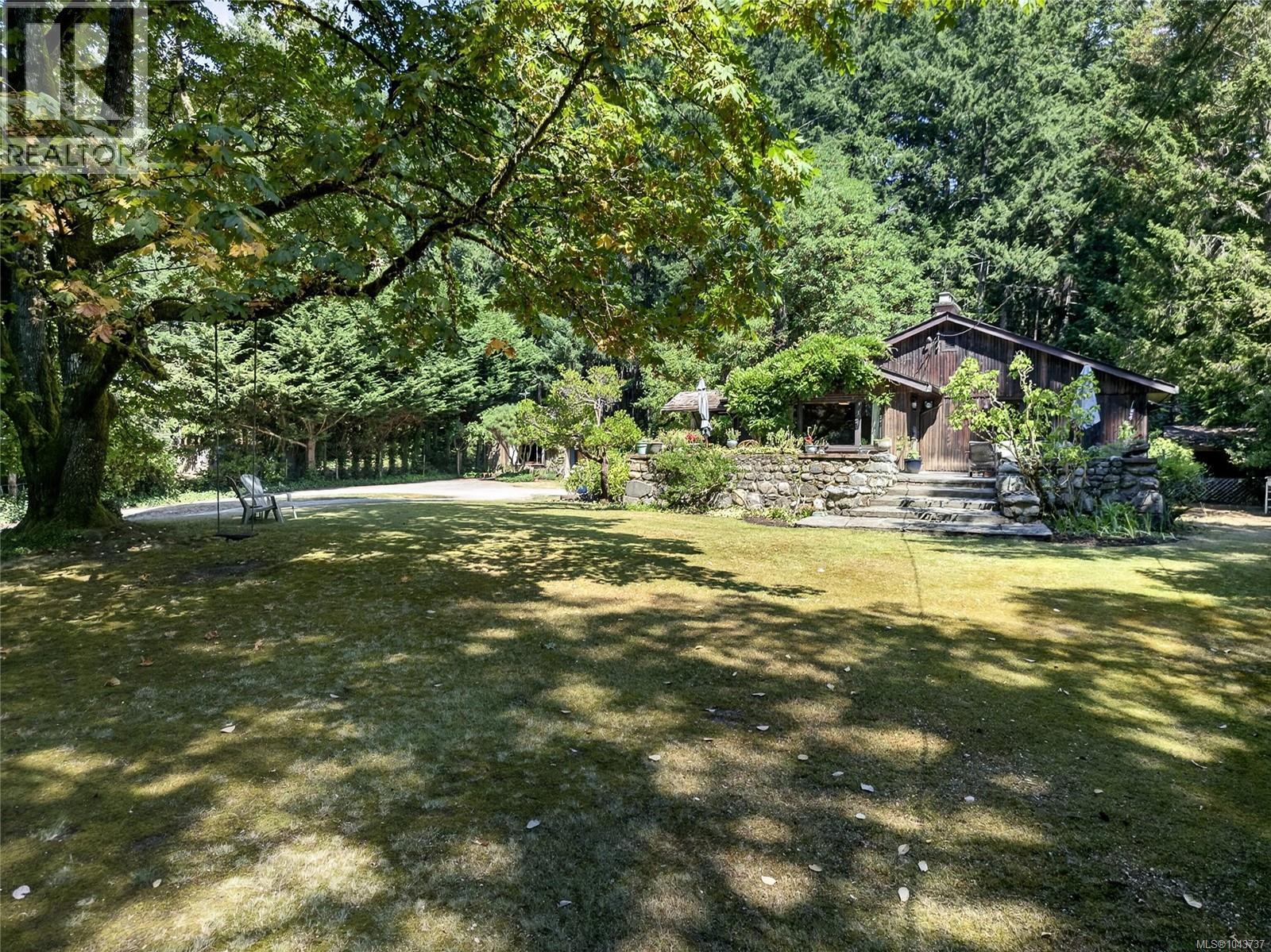 1390 Laurel Rd, North Saanich, British Columbia  V8L 5K8 - Photo 46 - 1043737