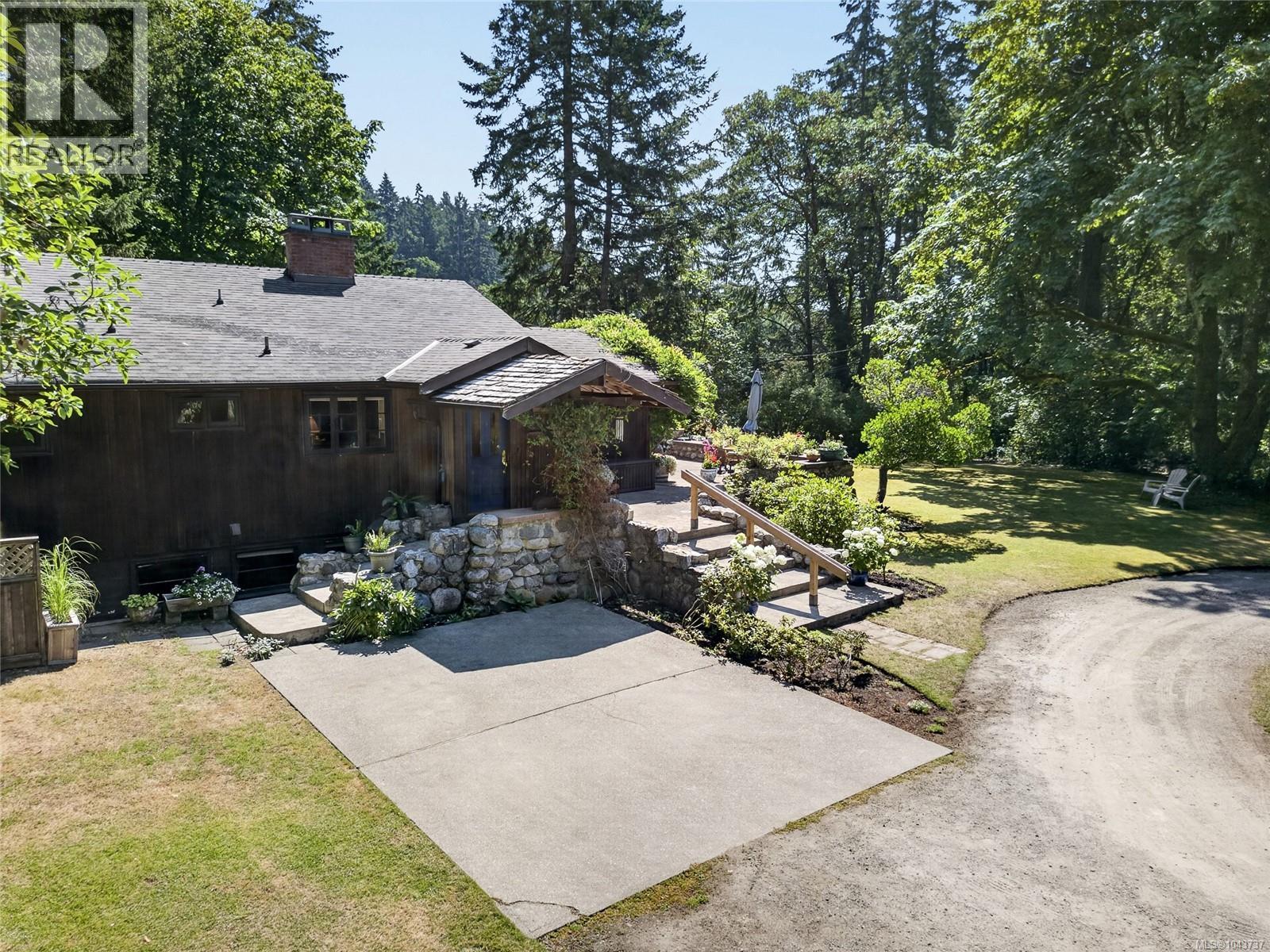 1390 Laurel Rd, North Saanich, British Columbia  V8L 5K8 - Photo 48 - 1043737