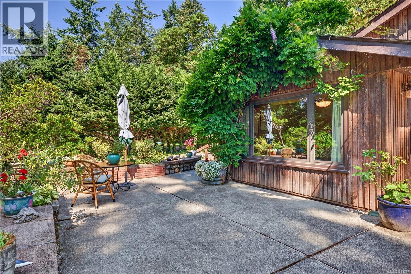 1390 Laurel Rd, North Saanich, British Columbia  V8L 5K8 - Photo 35 - 1043737
