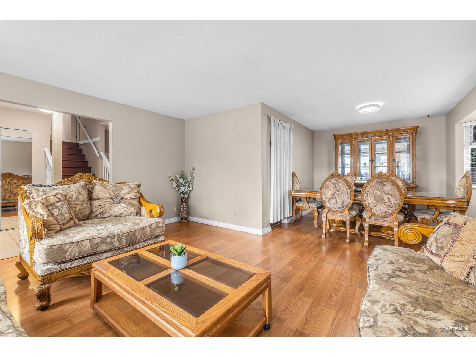 9087 144 Street, Surrey, British Columbia  V3V 5Z8 - Photo 8 - R3155320