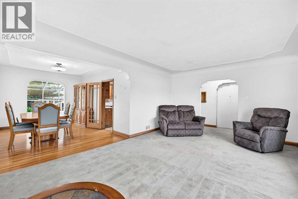 1315 19 Street NW, Calgary, Alberta  T2N 2K1 - Photo 4 - A2330860
