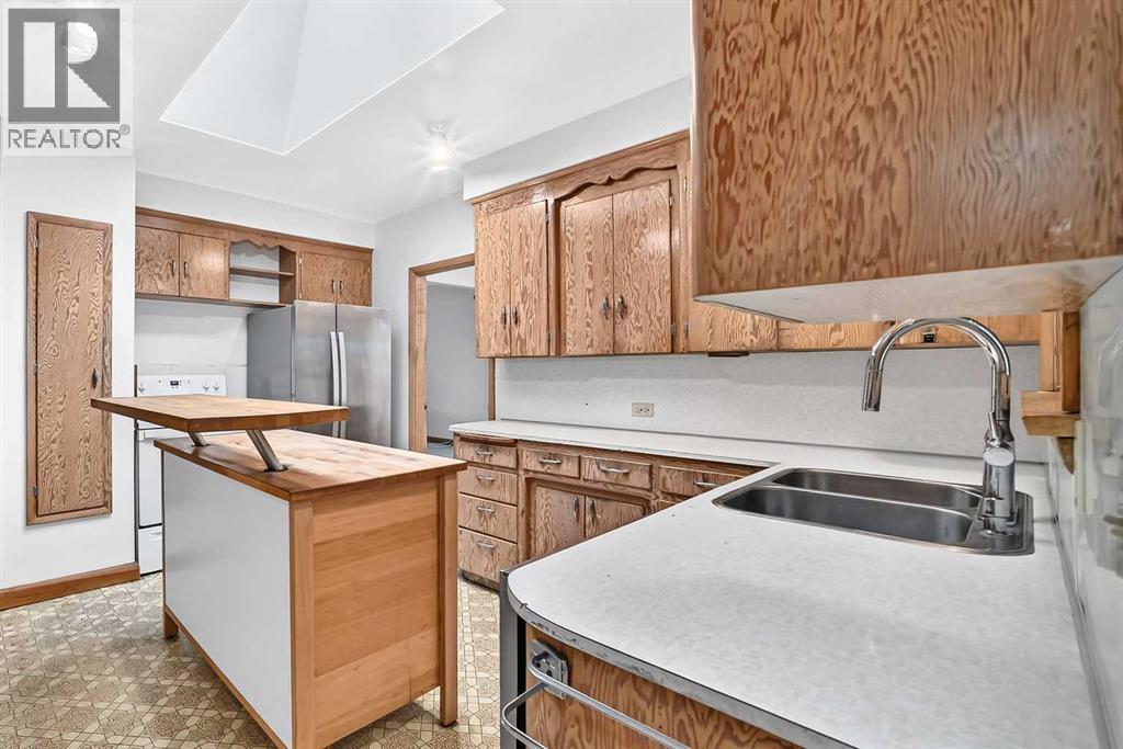 1315 19 Street NW, Calgary, Alberta  T2N 2K1 - Photo 13 - A2330860