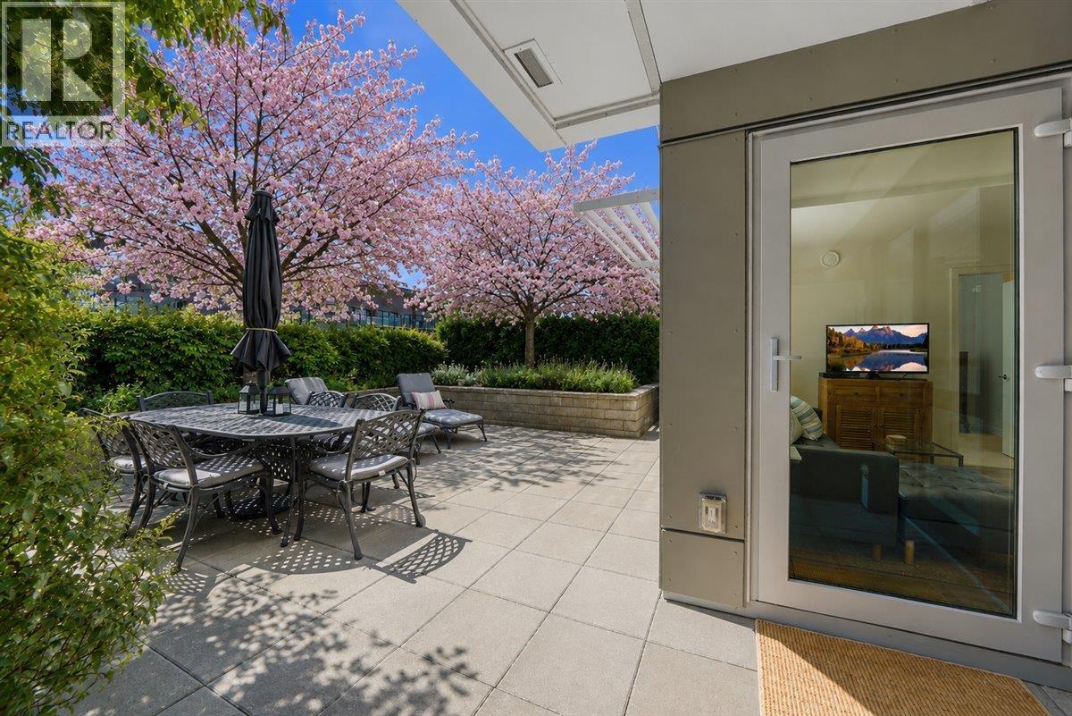 207 1061 Marine Drive, North Vancouver, British Columbia  V7P 1S6 - Photo 11 - R3156460