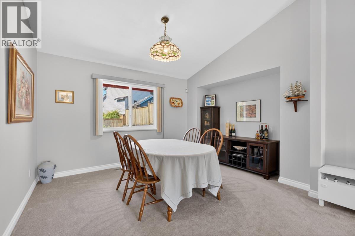290 Santiago Street, Coquitlam, British Columbia V3K 6R3 - Photo 11 - R3156445