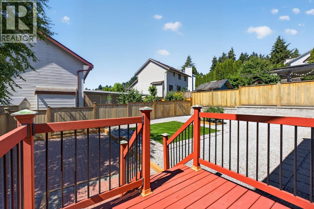290 Santiago Street, Coquitlam, British Columbia V3K 6R3 - Photo 17 - R3156445