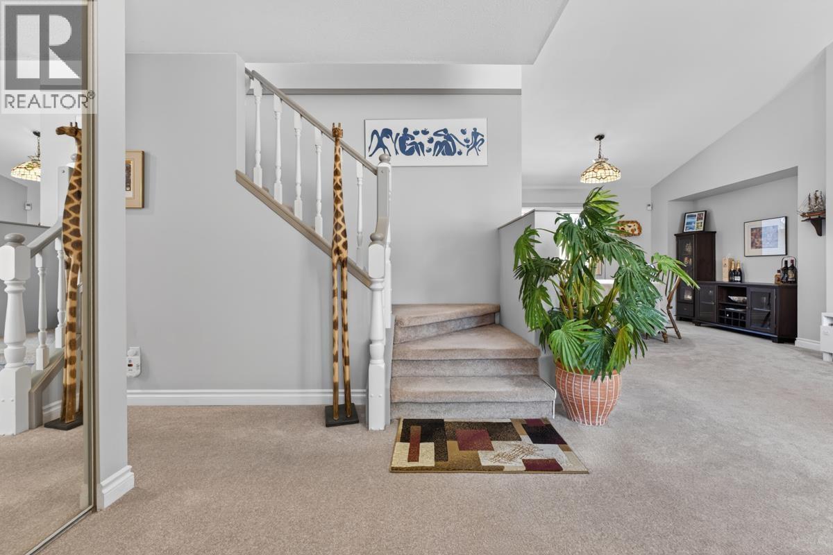290 Santiago Street, Coquitlam, British Columbia V3K 6R3 - Photo 6 - R3156445