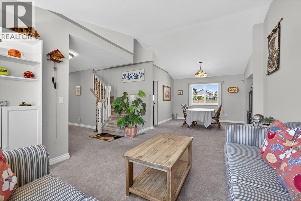290 Santiago Street, Coquitlam, British Columbia V3K 6R3 - Photo 8 - R3156445