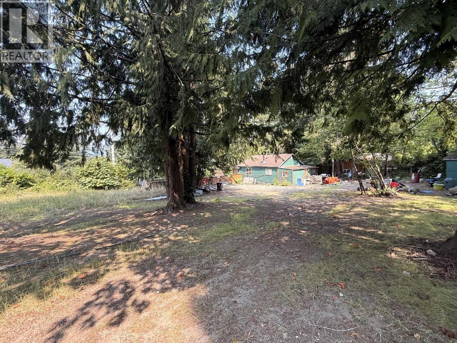 5700 Porpoise Bay Road, Sechelt, British Columbia  V0N 3A0 - Photo 4 - R3156450