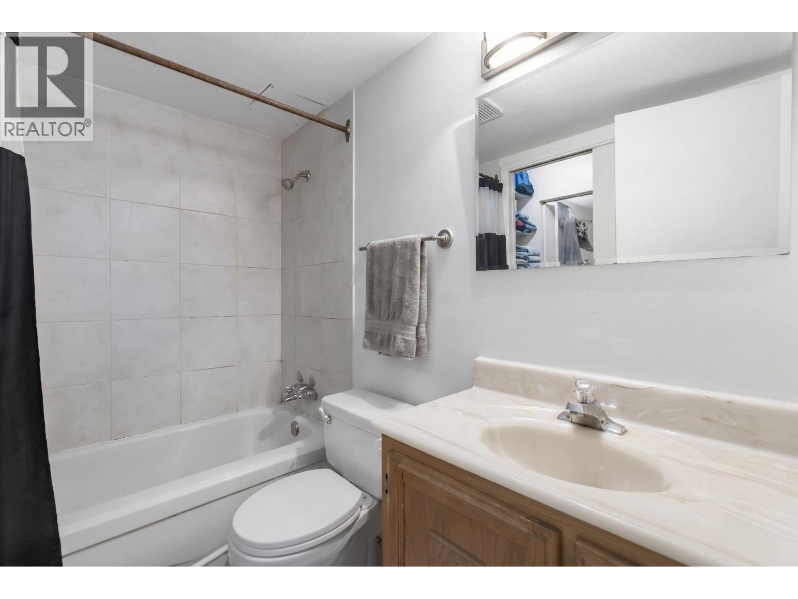 230 8460 Ackroyd Road, Richmond, British Columbia V6X 3E9 - Photo 9 - R3156392