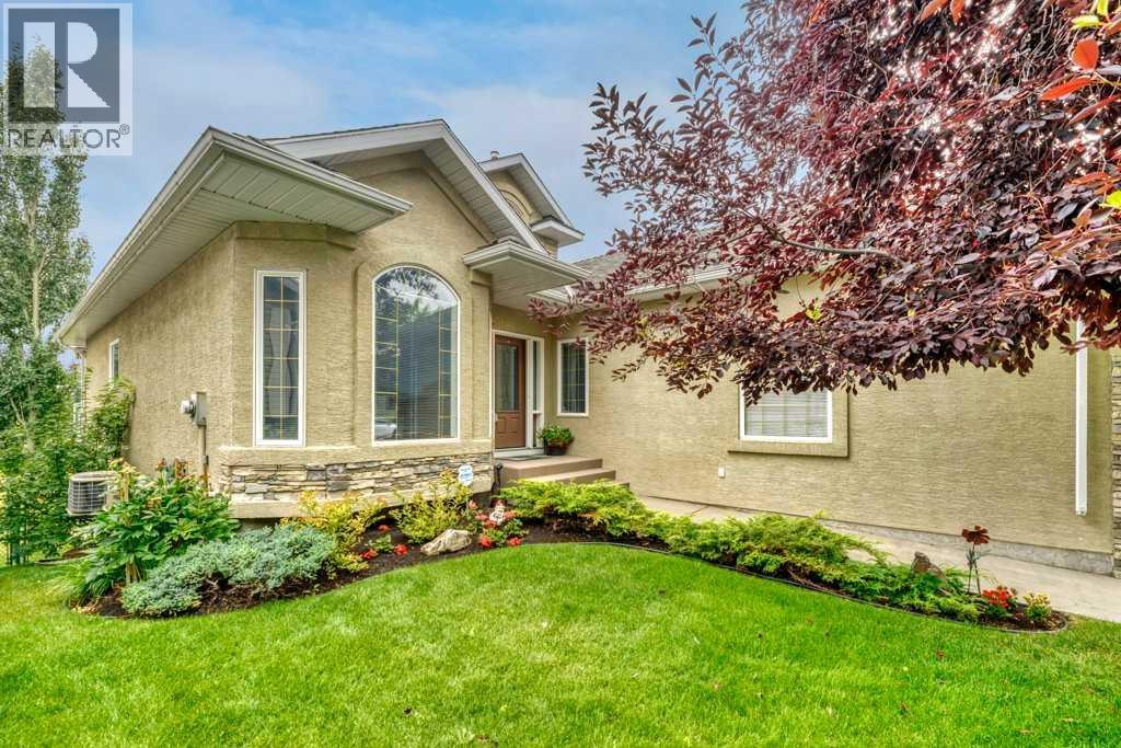 216 Douglas Woods Hill Se, Calgary, Alberta  T2Z 3B1 - Photo 3 - A2335247