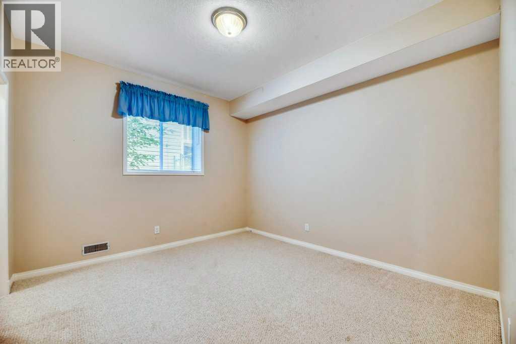 216 Douglas Woods Hill Se, Calgary, Alberta  T2Z 3B1 - Photo 39 - A2335247