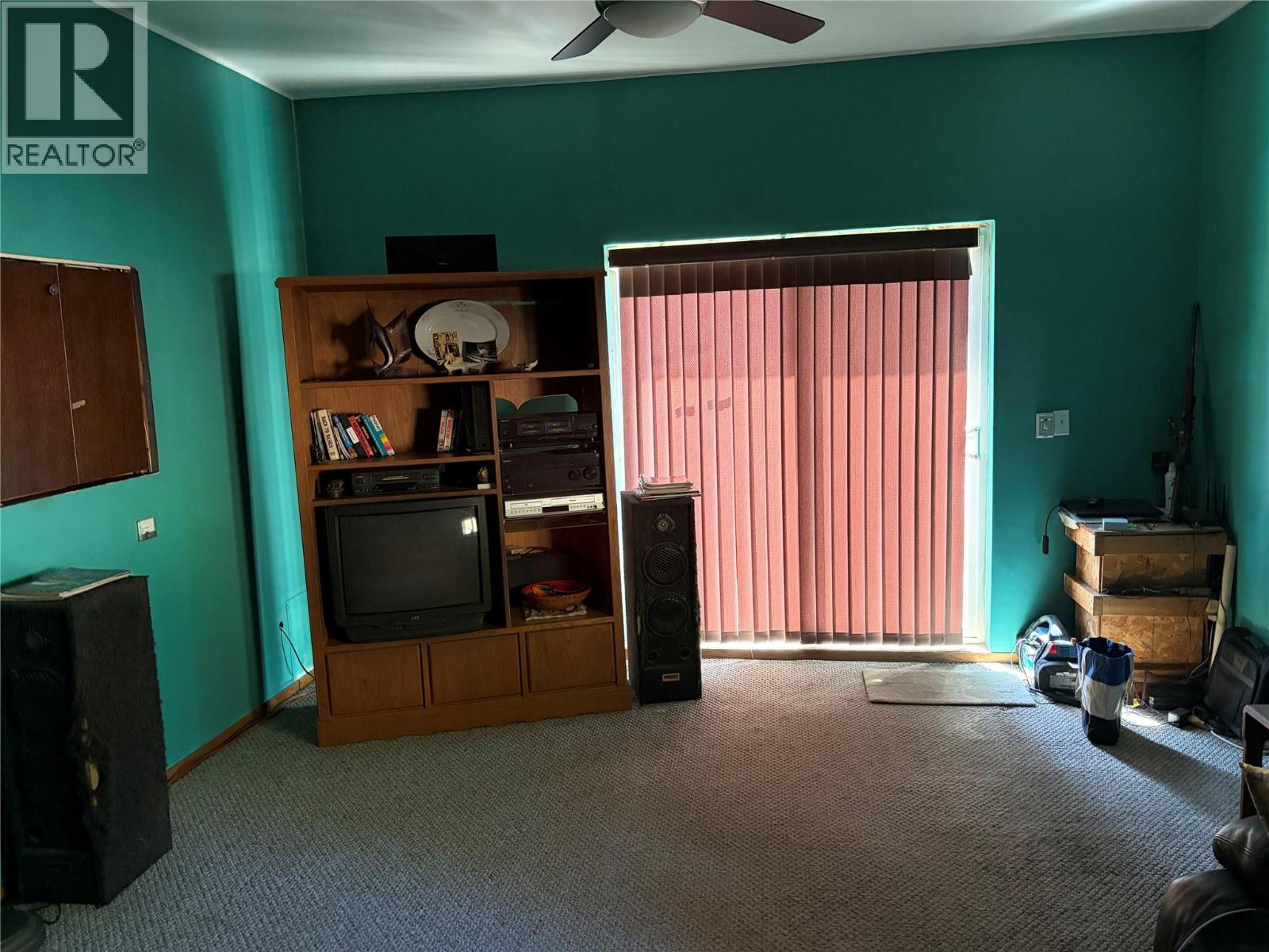 7465 Broadwater Road, Castlegar, British Columbia  V1N 4V8 - Photo 19 - 10396818