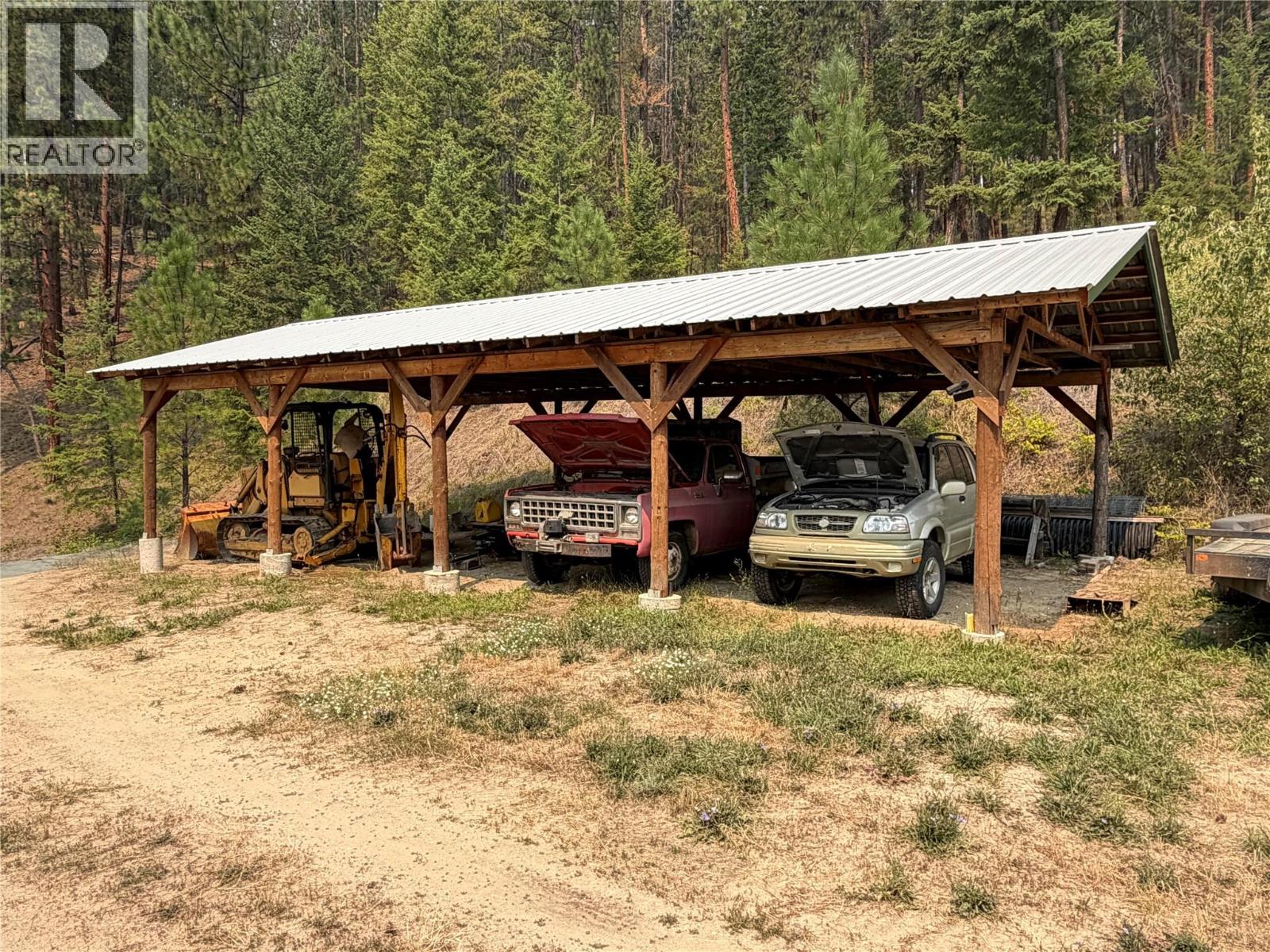 7465 Broadwater Road, Castlegar, British Columbia  V1N 4V8 - Photo 5 - 10396818