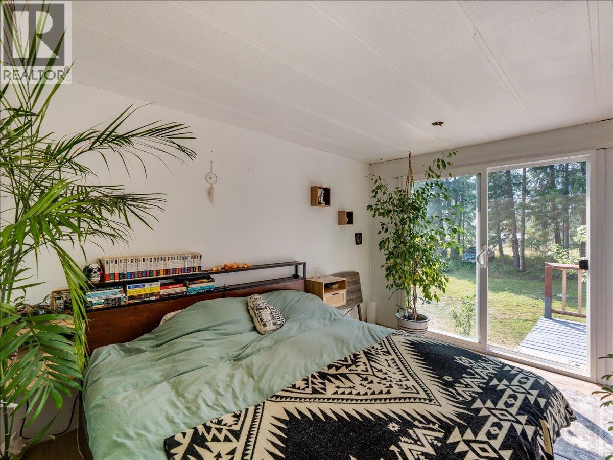 8864 Slocan  S Road, Slocan, British Columbia  V0G 2C0 - Photo 28 - 10397378