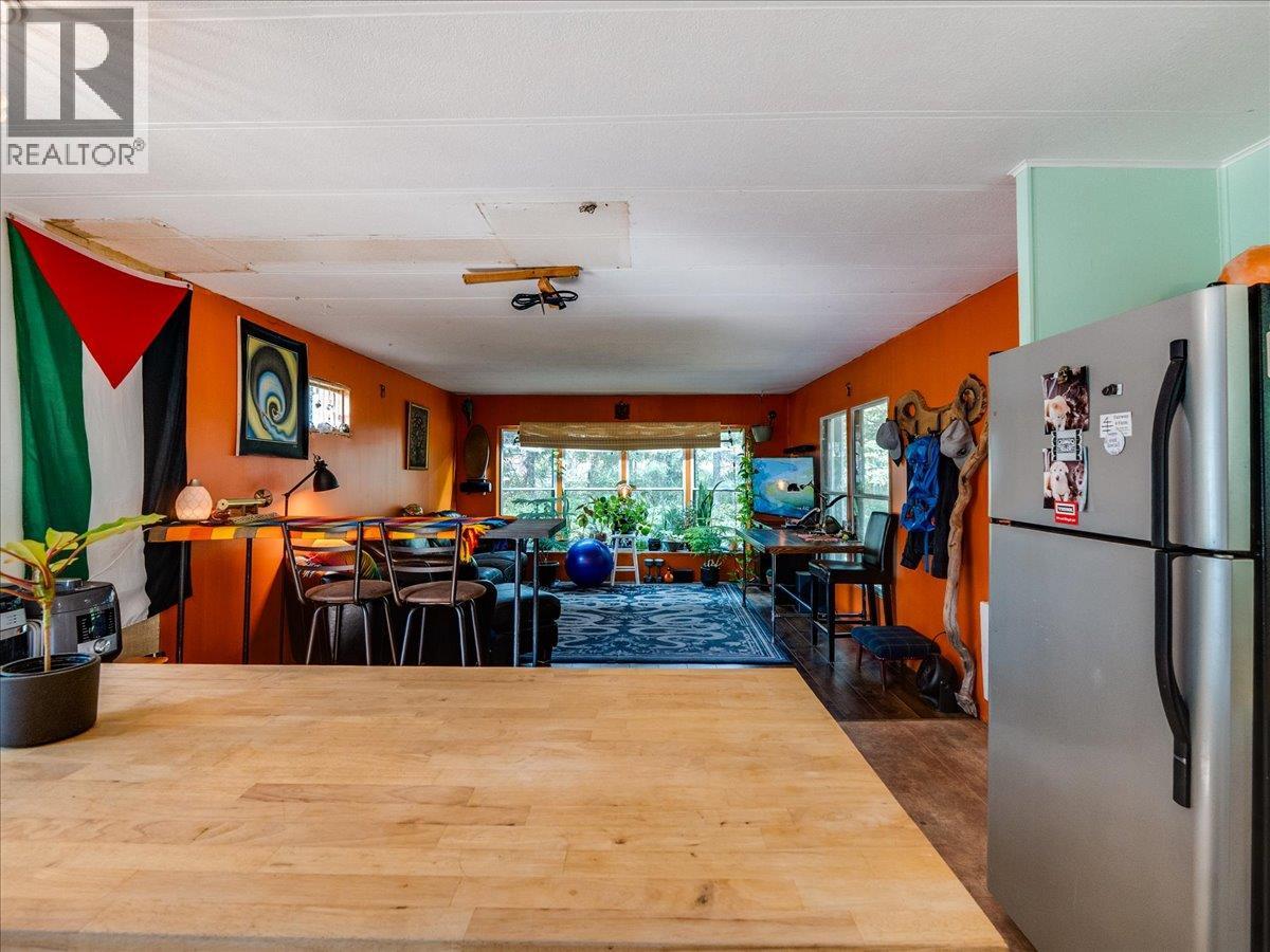 8864 Slocan  S Road, Slocan, British Columbia  V0G 2C0 - Photo 15 - 10397378