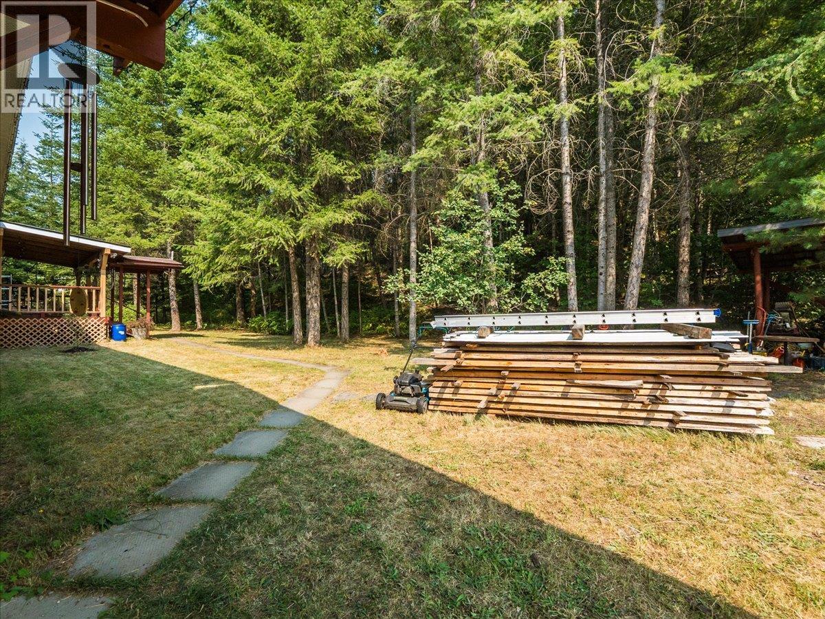 8864 Slocan  S Road, Slocan, British Columbia  V0G 2C0 - Photo 42 - 10397378