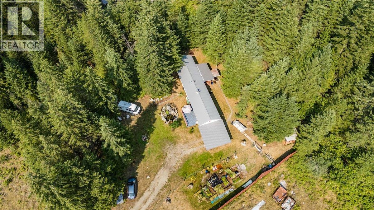 8864 Slocan  S Road, Slocan, British Columbia  V0G 2C0 - Photo 71 - 10397378