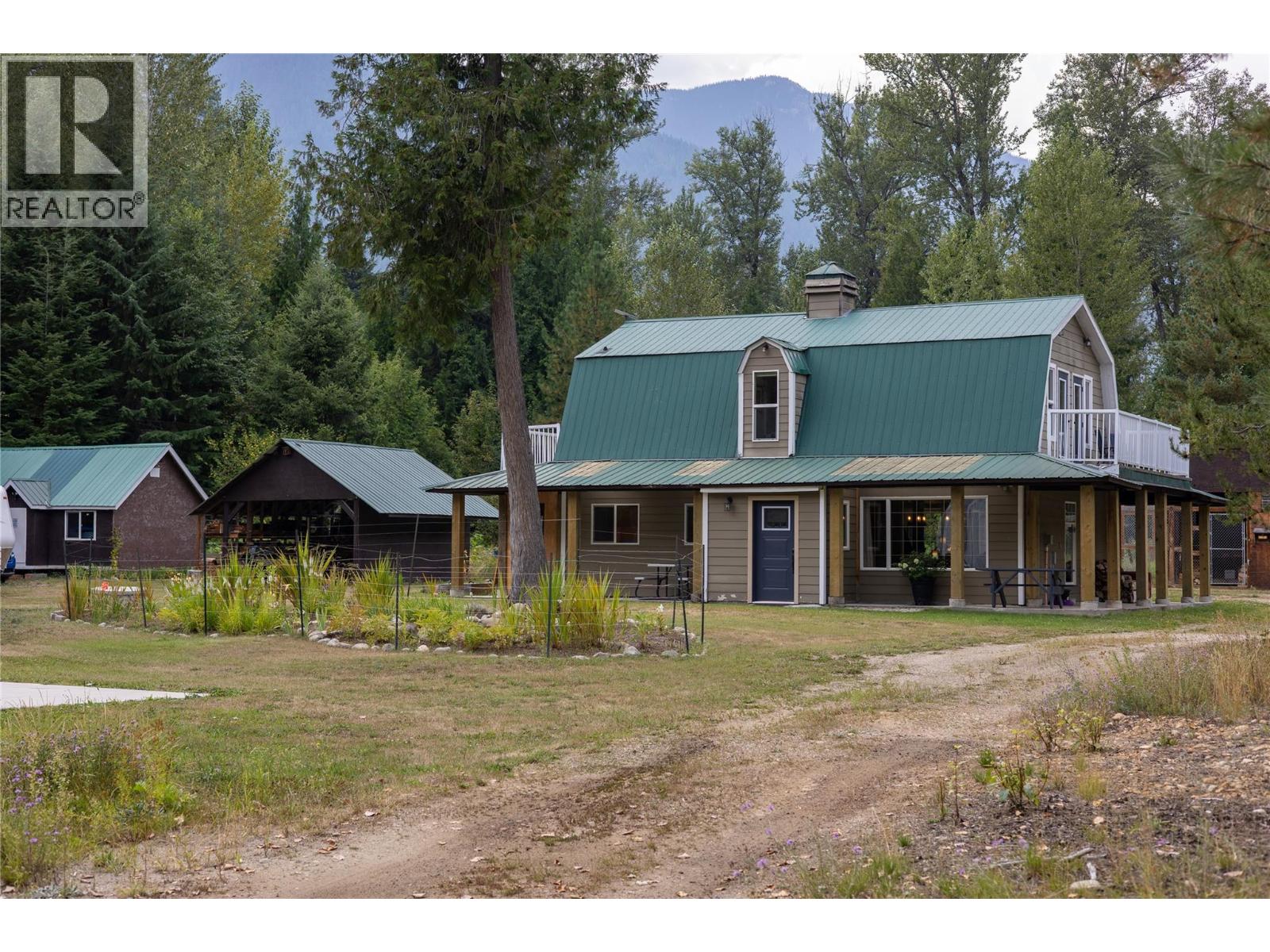 4453 Passmore Upper Road, Passmore, British Columbia  V0G 2J0 - Photo 2 - 10397813